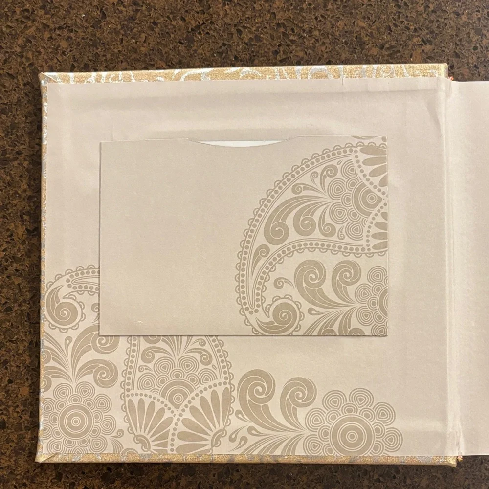 💛🩶NEW🩶💛Cynthia Rowley Elegant Gold and Silver Photo‎ Album